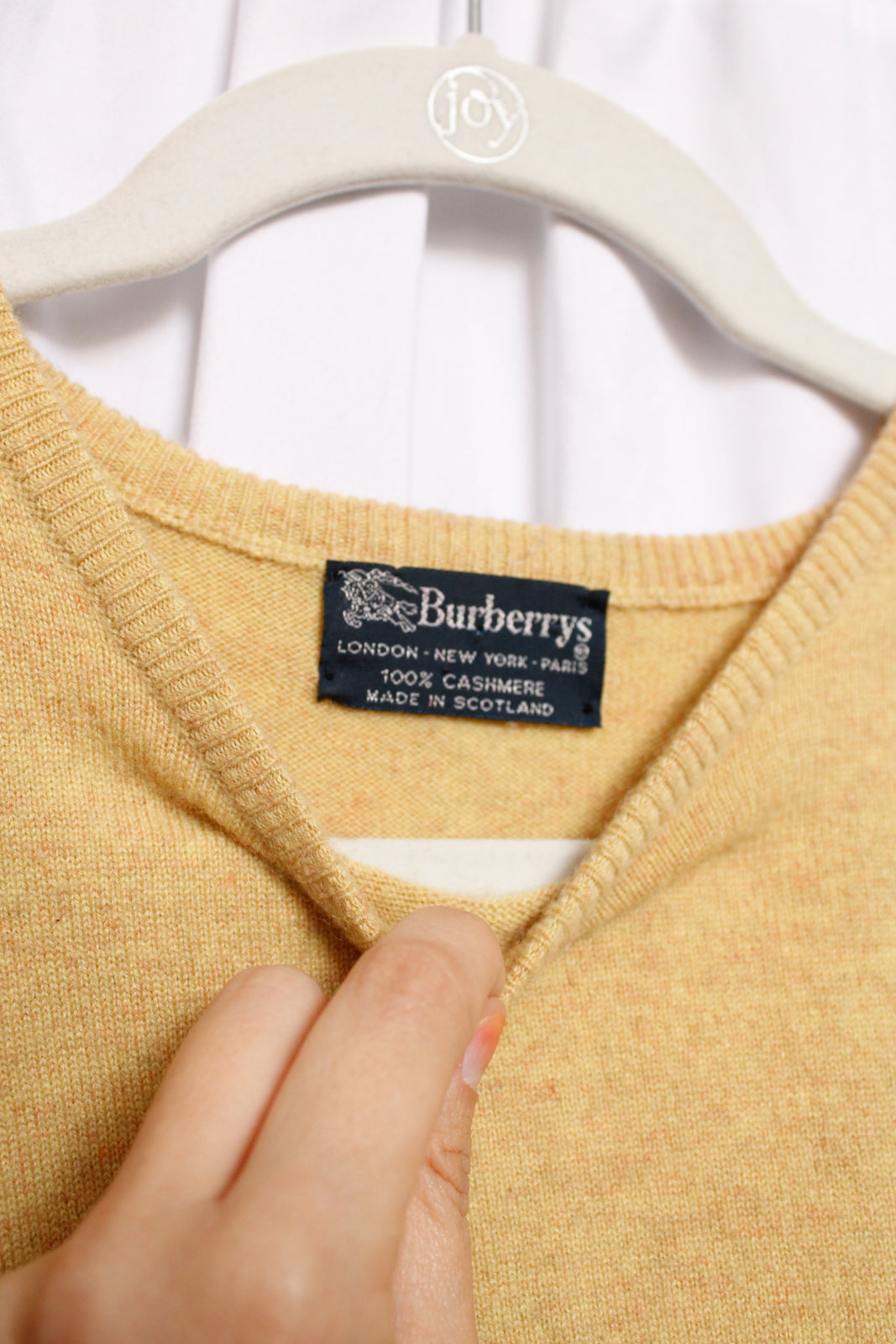 1980s Burberry Cashmere Golden Sweater - Large