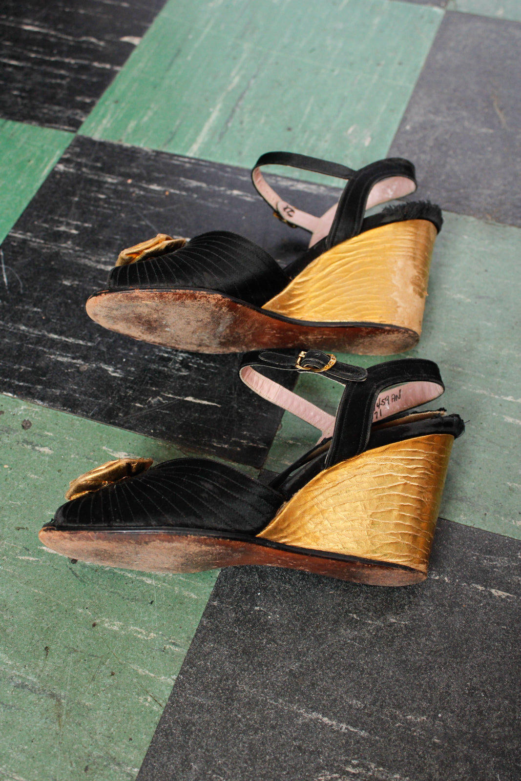 1940s Gold Silk and Leather Wedges - 5.5M
