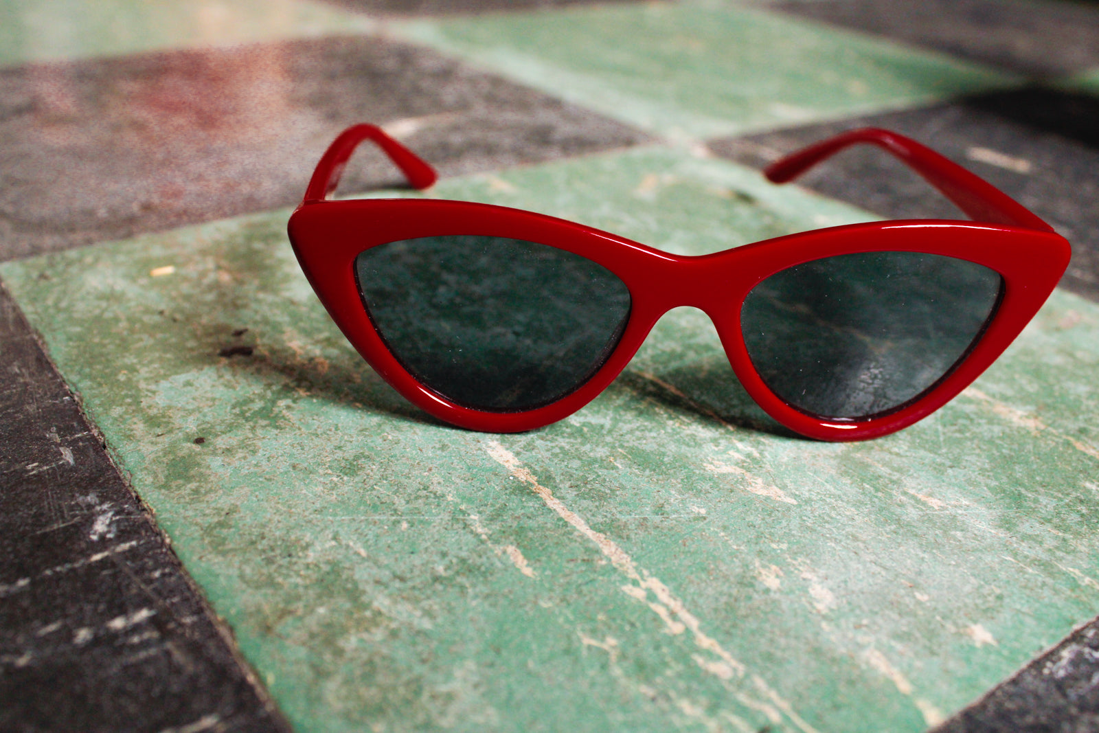 Repro Vintage Inspired 1950s style Maroon Sunglasses
