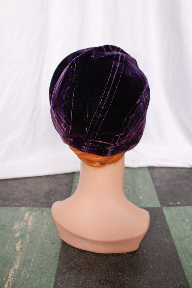 1930s Purple Velvet Betmar Chapeau