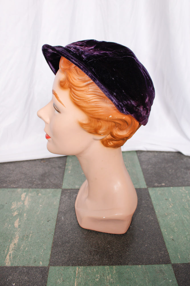 1930s Purple Velvet Betmar Chapeau