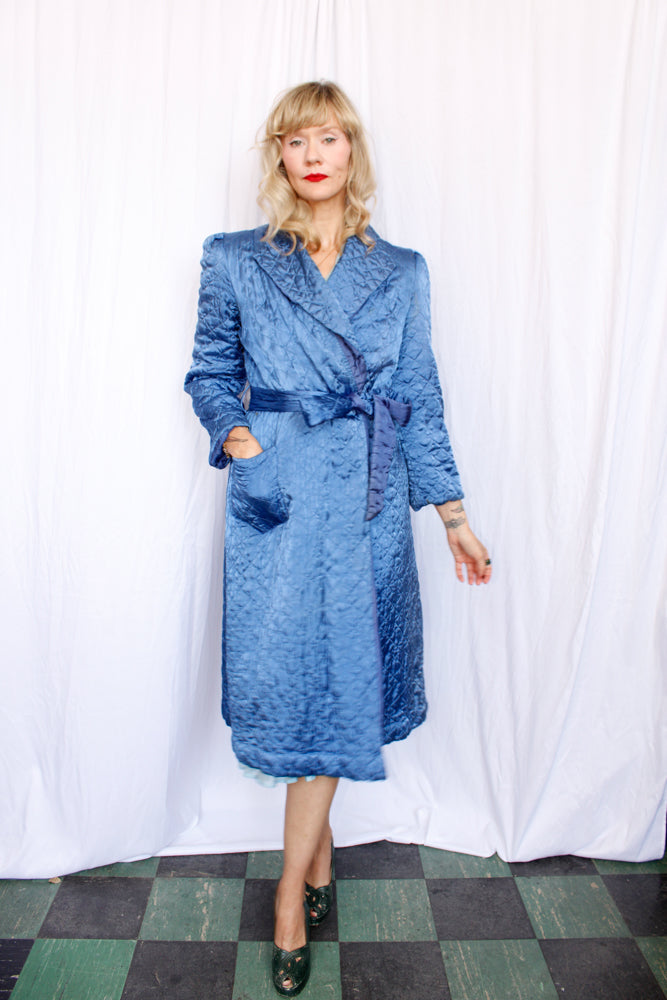 1940s Kamore Quilted Blue Robe - Medium