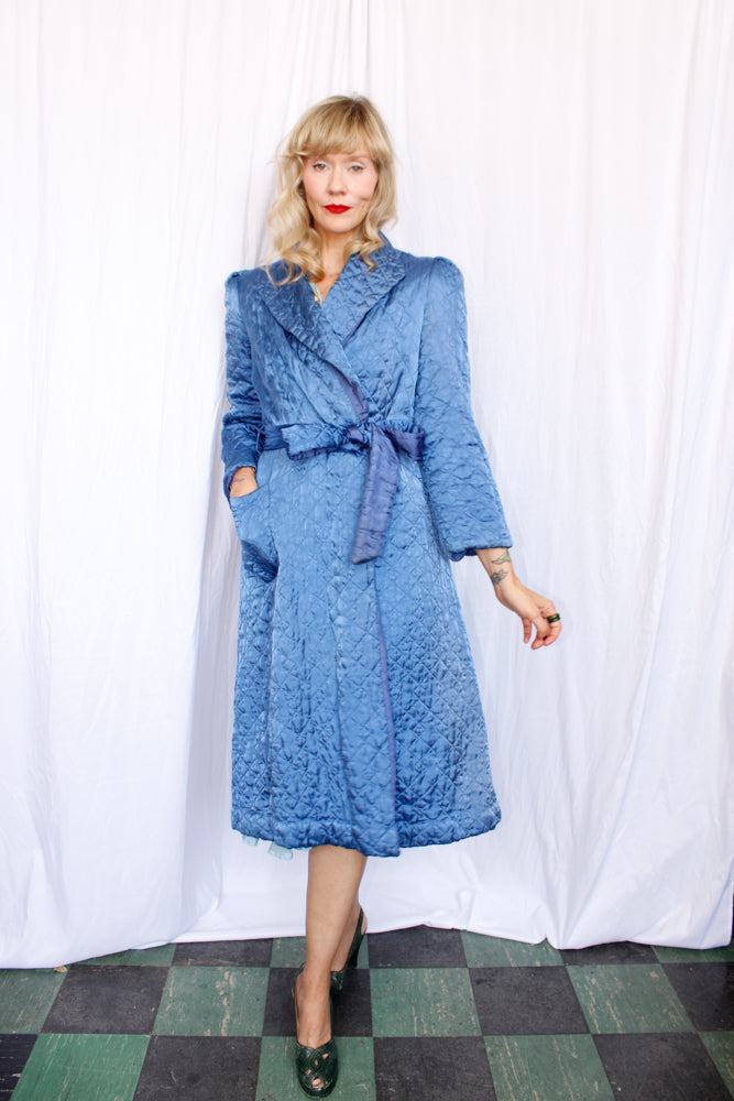 1940s Kamore Quilted Blue Robe - Medium