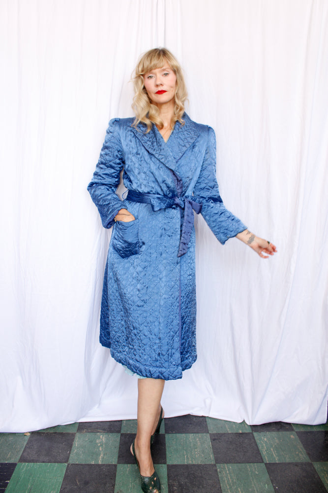 1940s Kamore Quilted Blue Robe - Medium