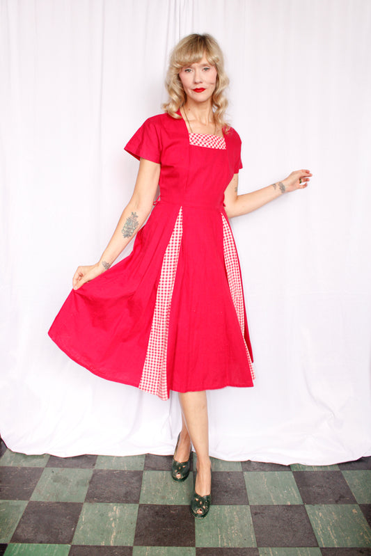 1950s Magenta Pink Peekaboo Gingham Dress - Small