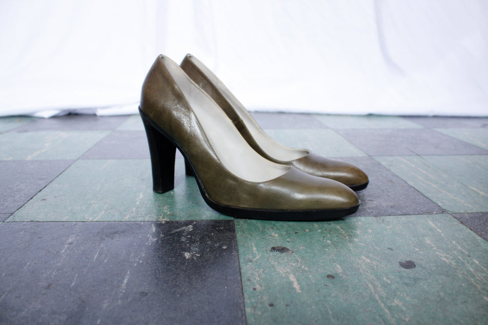 1990s Designer Diana Boussard Leather Heels - 8.5M