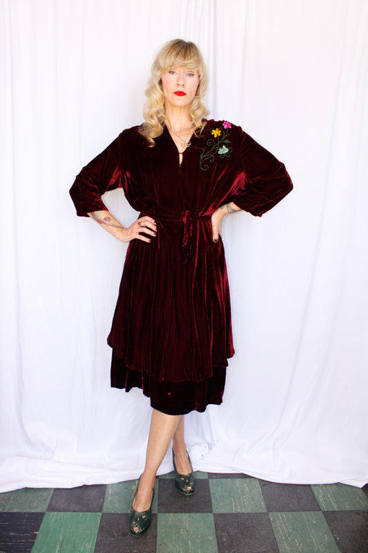 Early 1940s Deep Bordeaux Velvet Dress - XXL