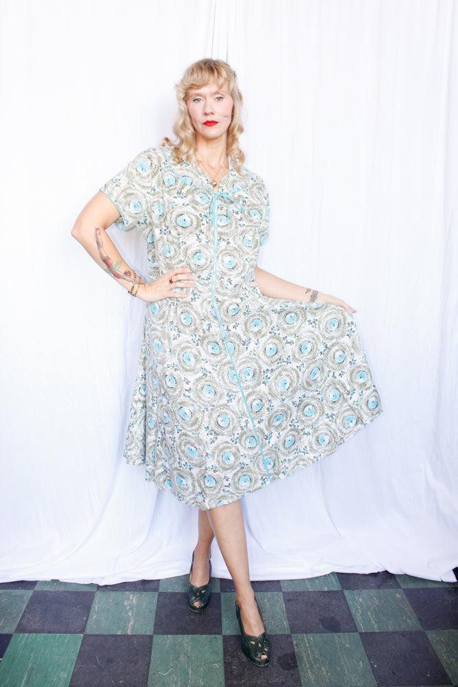 Early 1950s Blue Floral Day Dress - XXL