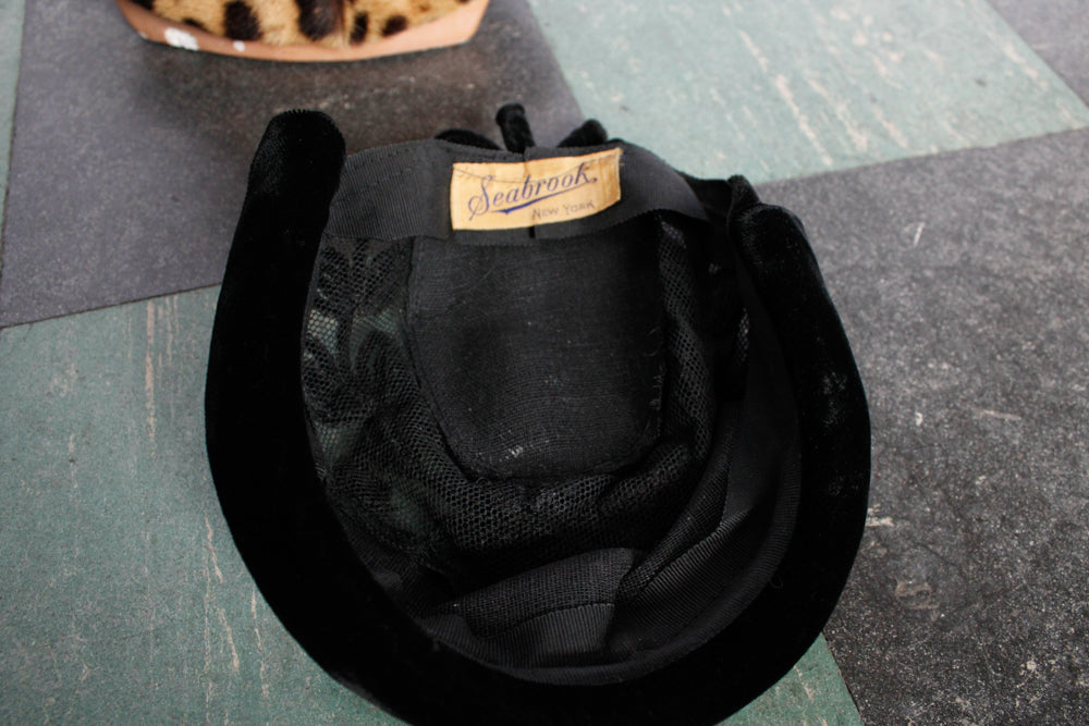 1940s Black Velvet Chapeau