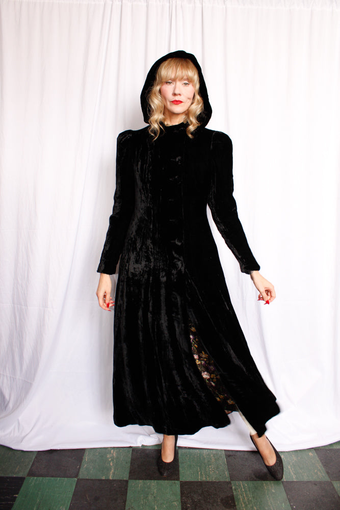 1930s Velvet Hooded Opera Coat - S/M