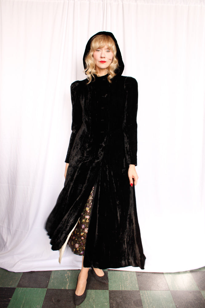 1930s Velvet Hooded Opera Coat - S/M