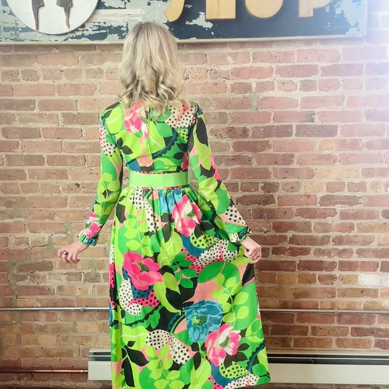 1960s Young Dimensions for Saks Fifth Ave Bold Floral Print Maxi Dress - Small 