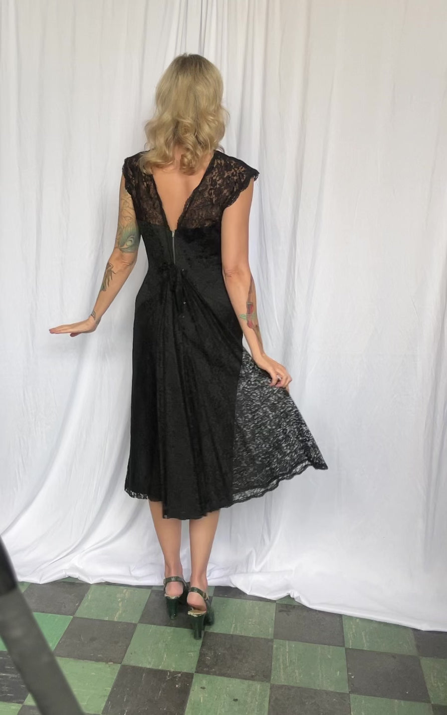 1950s Lace Cocktail Dress - Medium