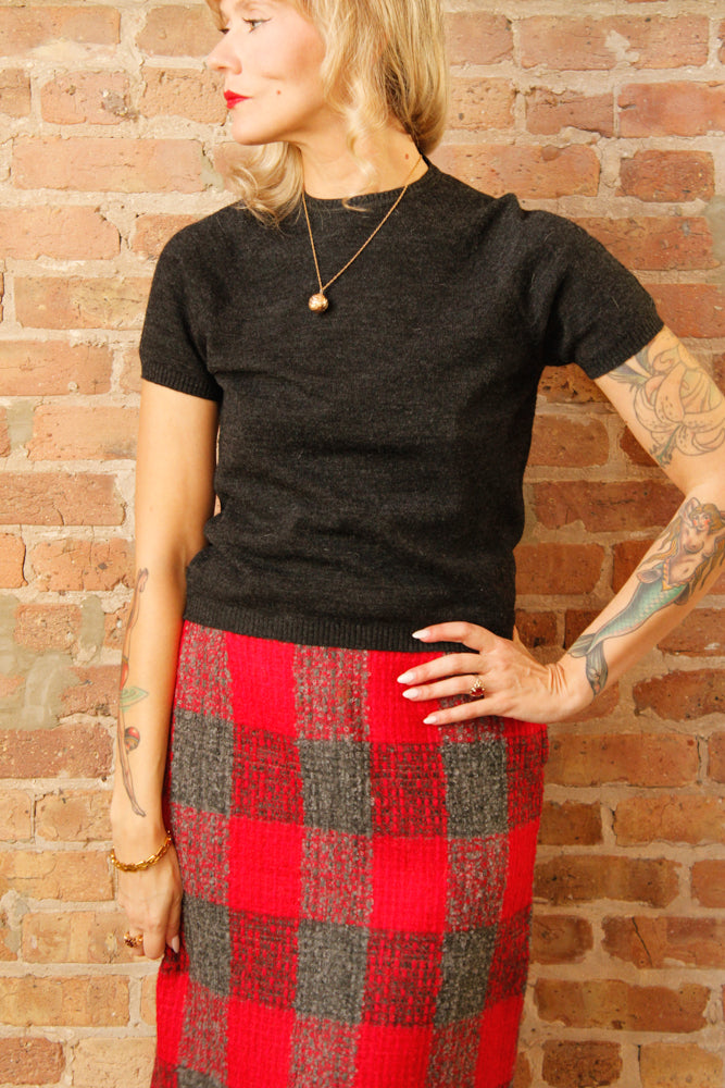 1960s Darlene Bouclé Wool Magenta & Gray Plaid Pencil Skirt - Medium