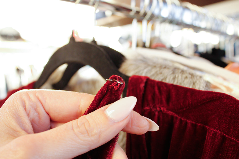 1930s Bordeaux Silk Velvet Vampy Dress - Small