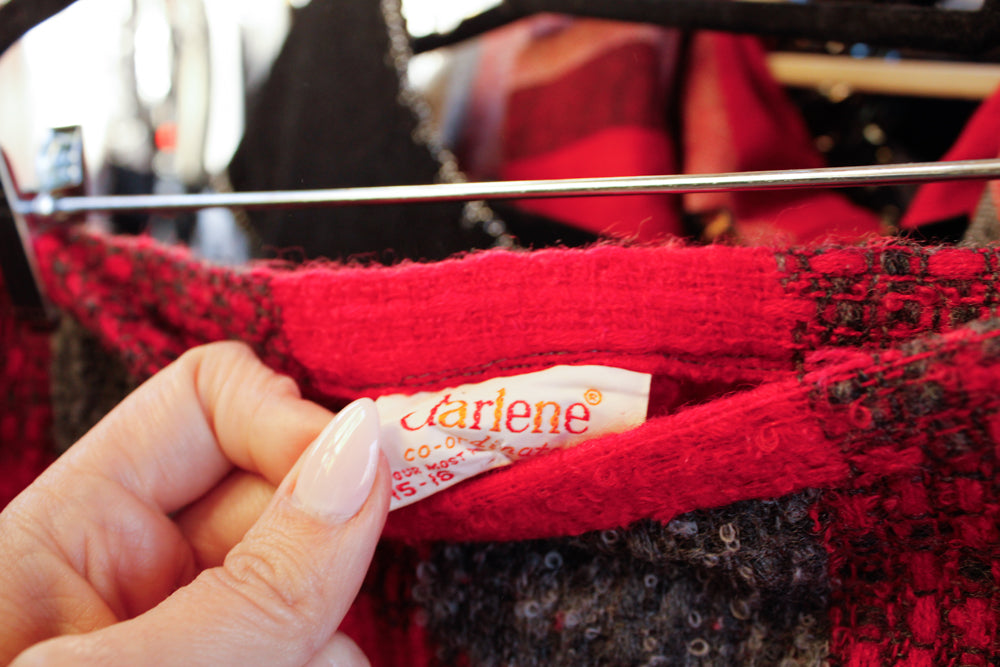 1960s Darlene Bouclé Wool Magenta & Gray Plaid Pencil Skirt - Medium