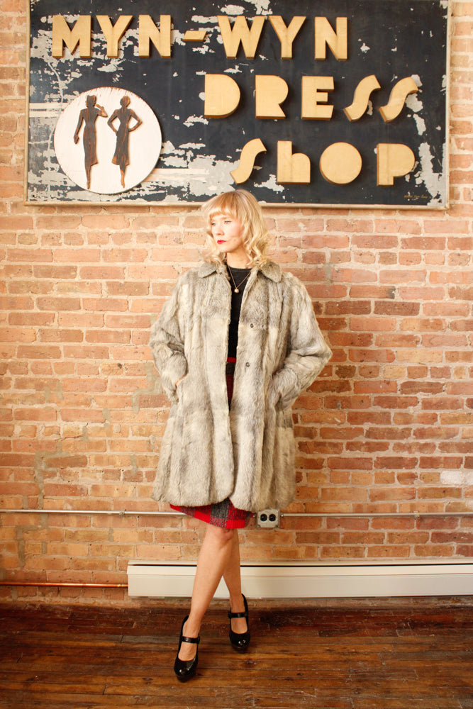 1940s Artic Fox Fur Silk Lined Coat - Large 1940s Artic Fox Fur Silk Lined Coat - Large