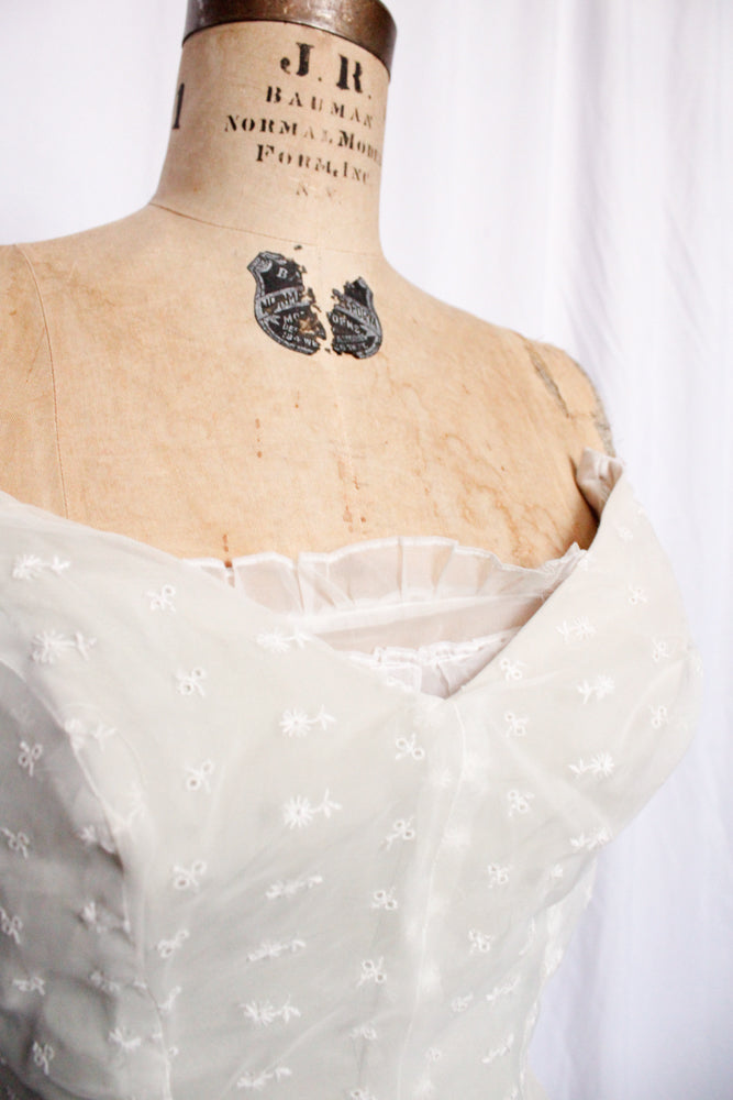 1940s White Strapless Formal Gown - Xsmall