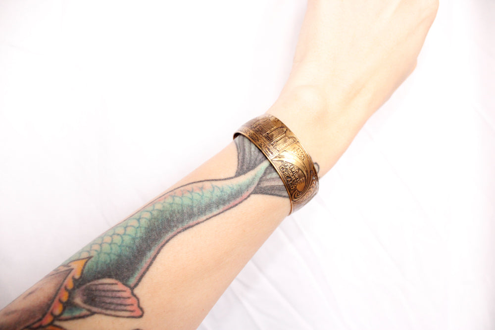 1933 Worlds Fair Novelty Brass Cuff