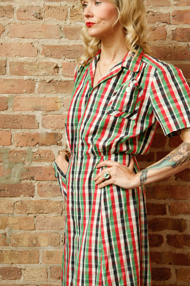 1940s Red & Green Cotton Plaid Front Zip Dress - Medium