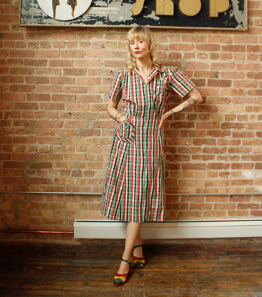 1940s Red & Green Cotton Plaid Front Zip Dress - Medium