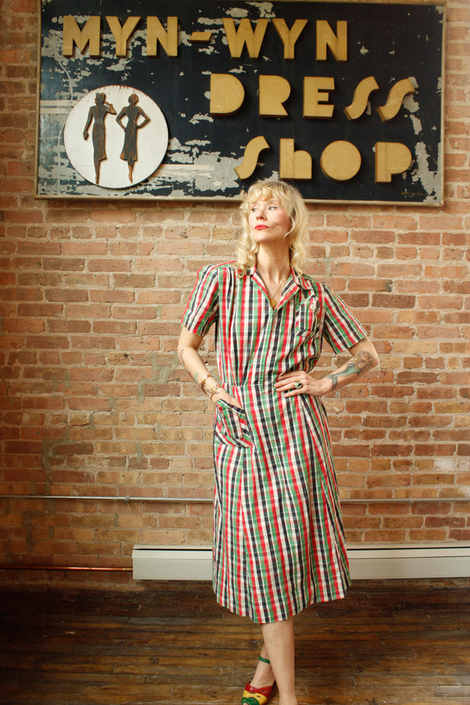 1940s Red & Green Cotton Plaid Front Zip Dress - Medium