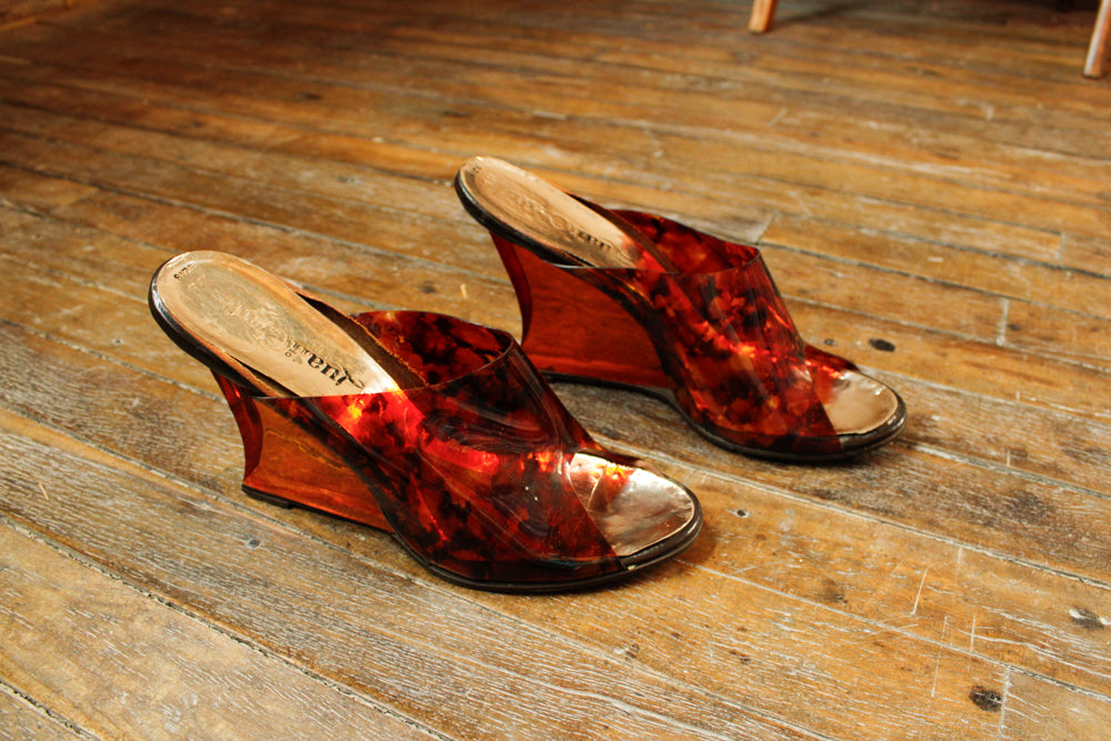 1960s Tortoise Shell Lucite Wedge Heels - 8.5
