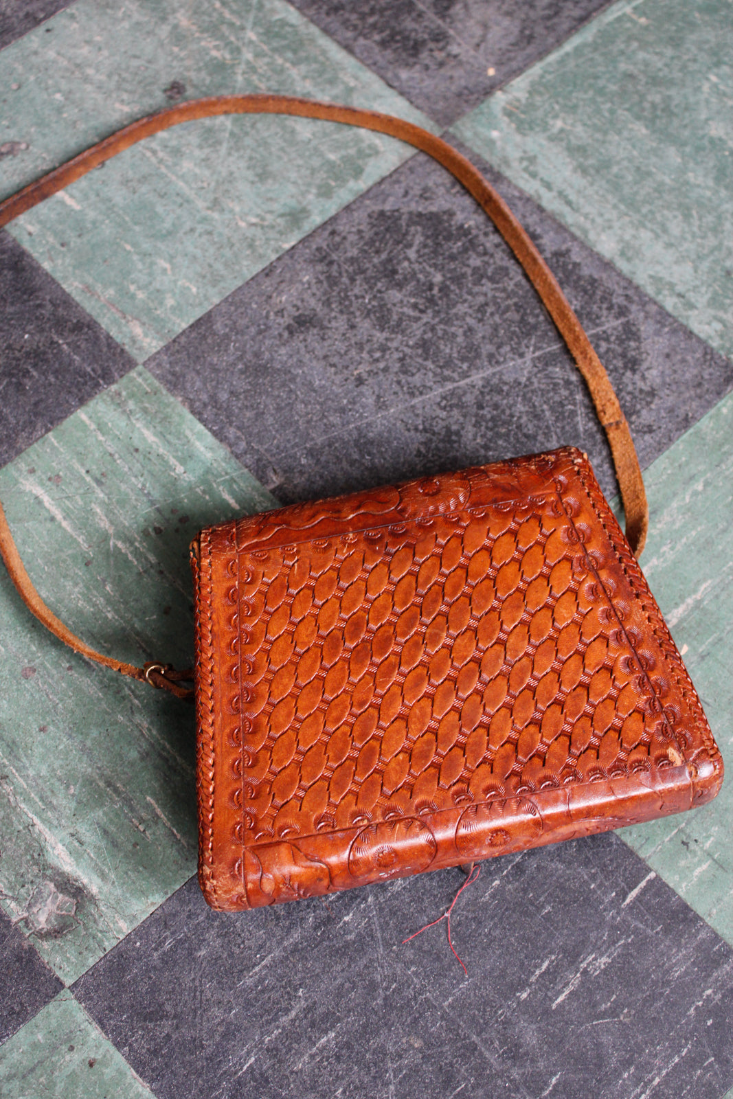 1940s Leather Floral Tooled Handbag
