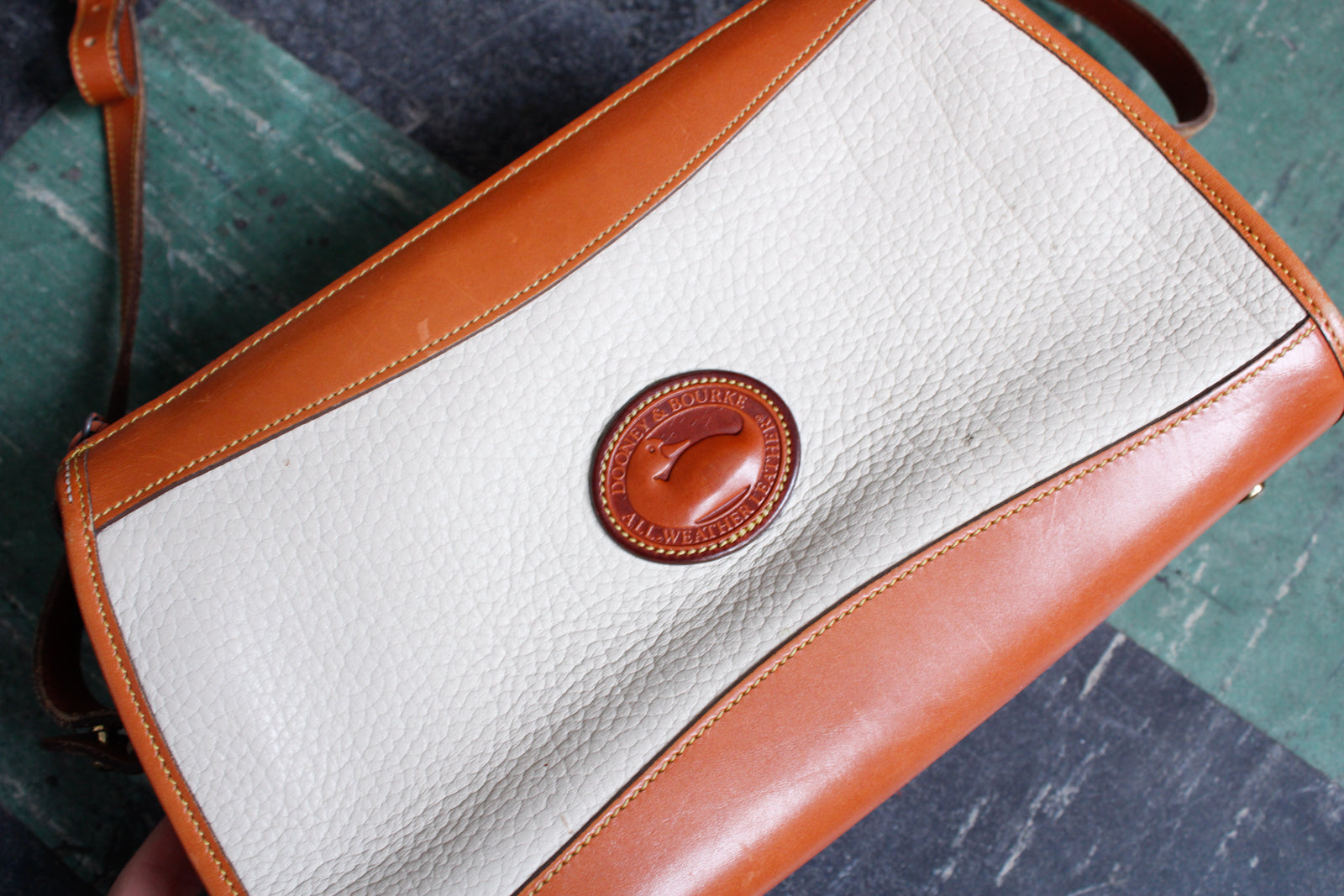 1980s Dooney & Bourke White & Tan Leather Handbag