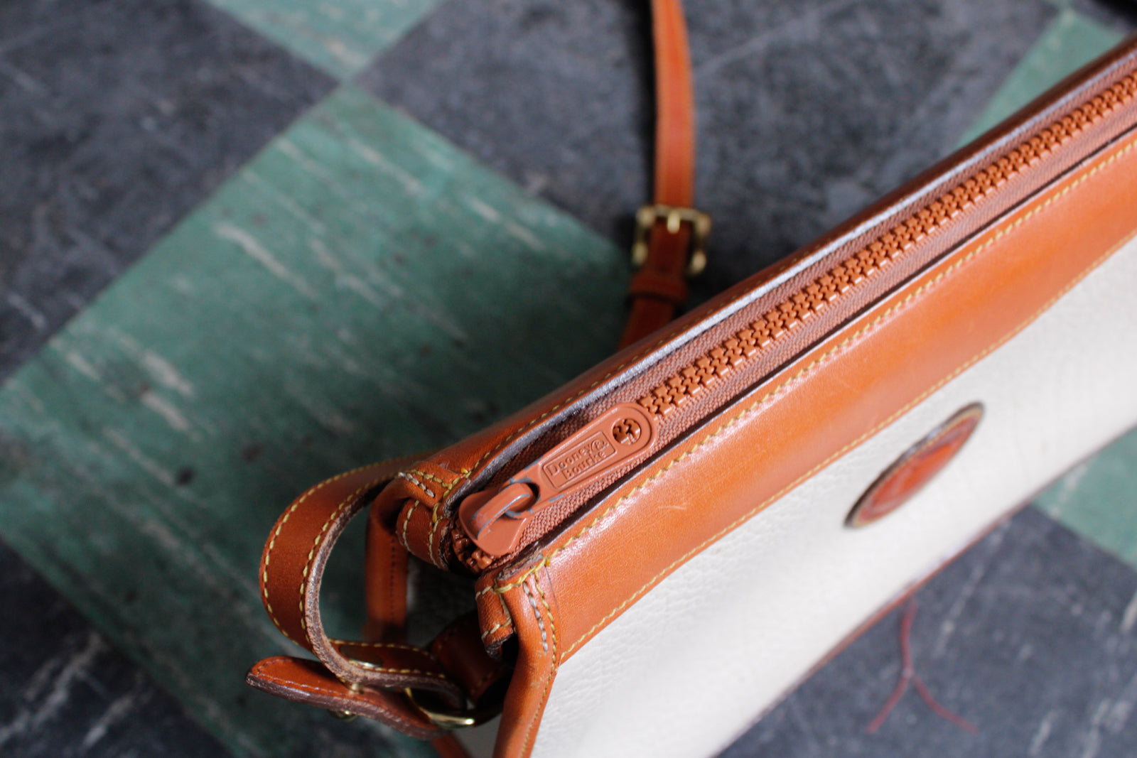 1980s Dooney & Bourke White & Tan Leather Handbag