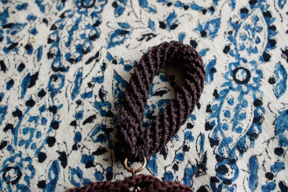1940s Dark Brown Knit Cordé Handbag