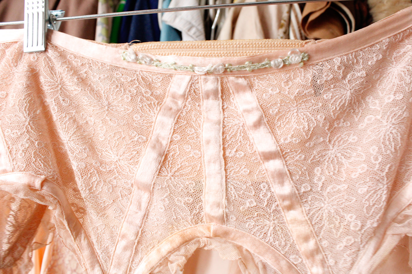 1930s Pink Silk And Lace Garter Belt