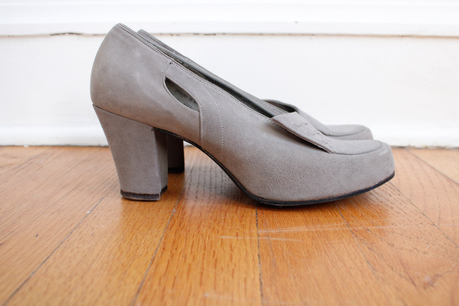 1940s Gray Air Step Rounded Toe Brushed Leather Heel - 6.5/7