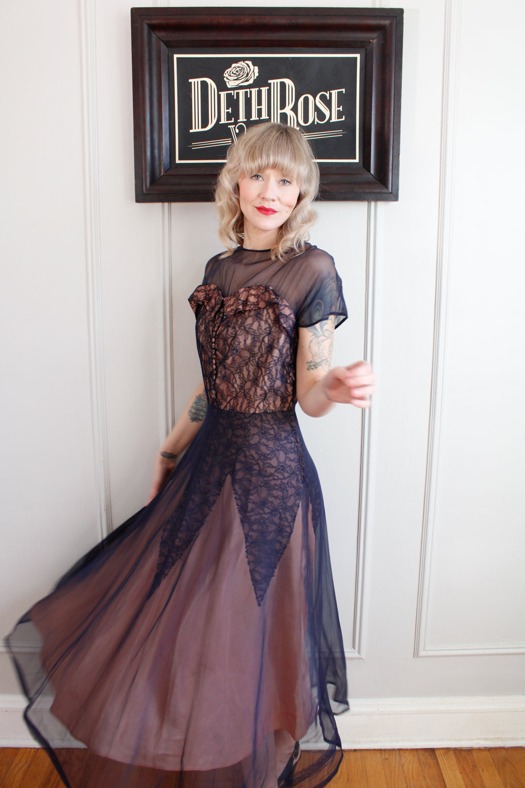 1950s Sweetheart Lace & Mesh Dress - Medium