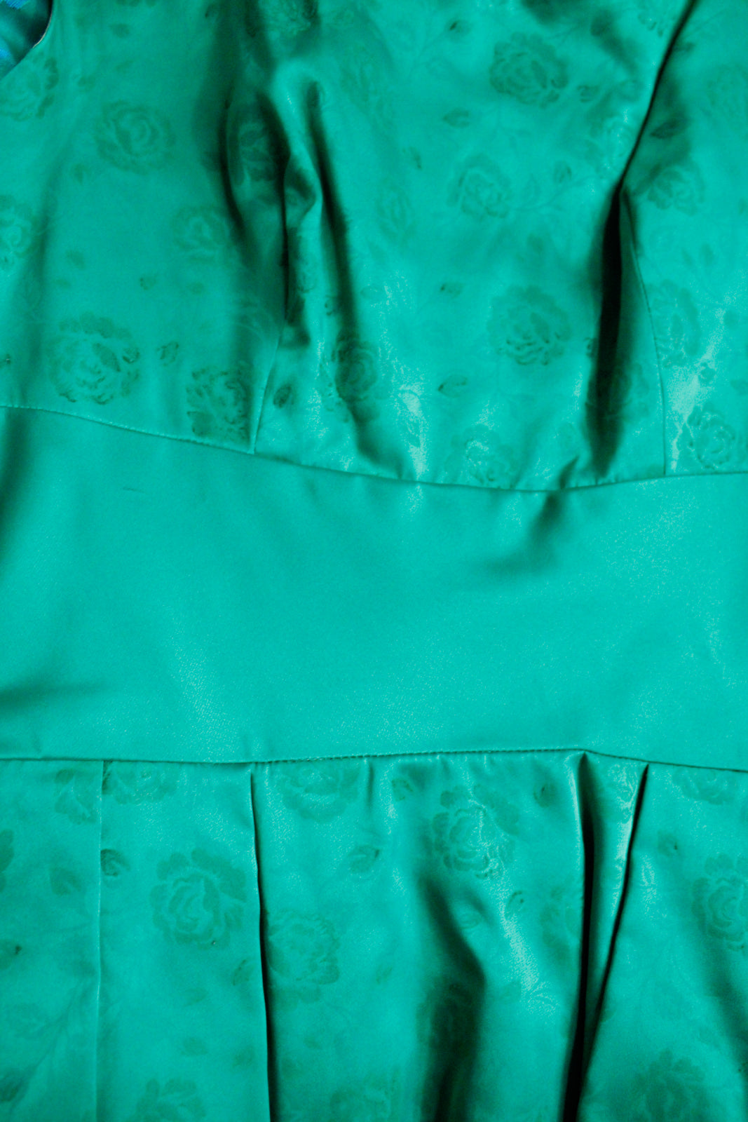 1950s Green Rose Flocked Taffeta Party Dress 