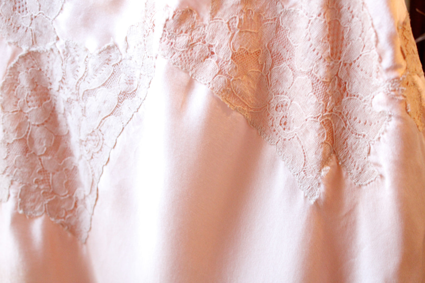 1930s Silk & Lace Champagne Pink Step In - Large