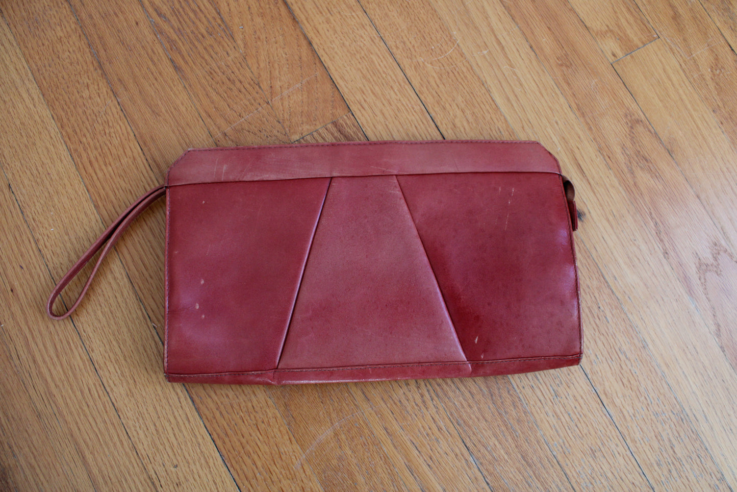 1970s Leather Red Wristlet Clutch 