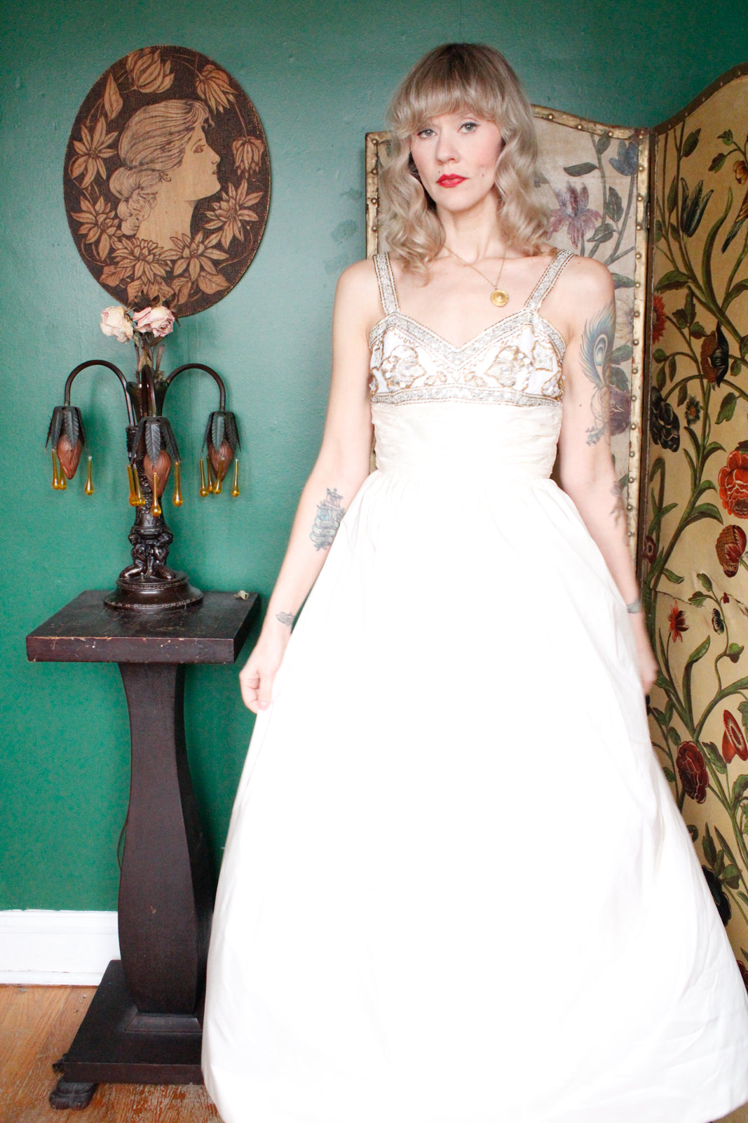 1970s Victoria Royalty Winter Gown - Small