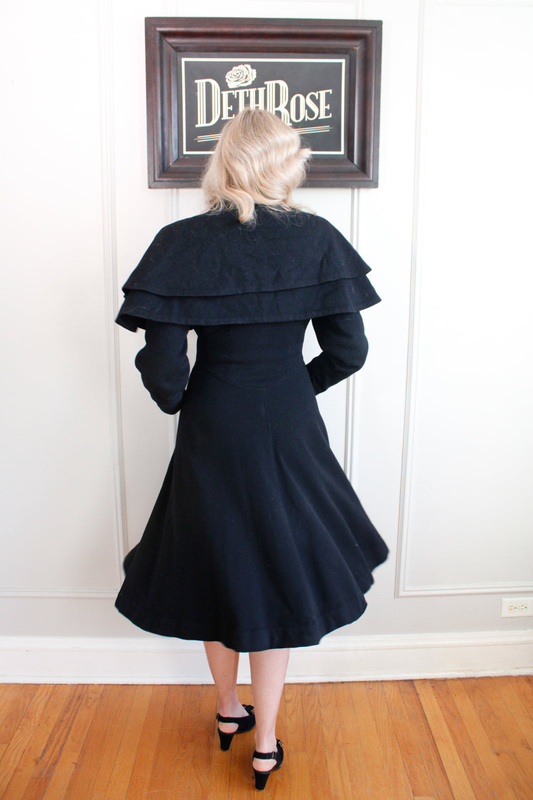 1940s Debutant Shop Wool Princess Coat with Caplet - Small 