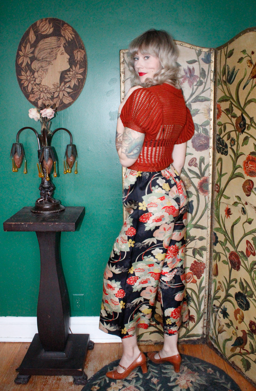 1930s Puff Sleeve Crochet Sweater