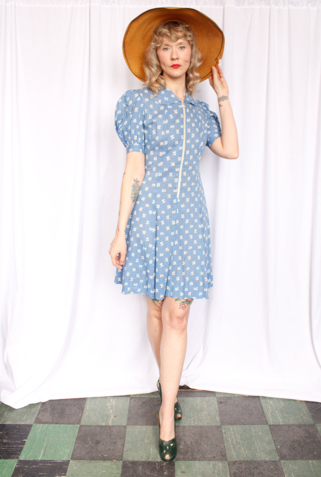 1930s Bow Print Cotton Zip Front Puff Sleeve Dress - Small