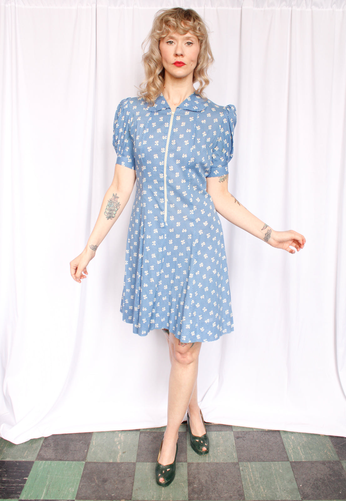 1930s Bow Print Cotton Zip Front Puff Sleeve Dress - Small